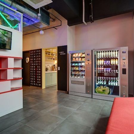 Meininger Hotel Heidelberg Hauptbahnhof エクステリア 写真